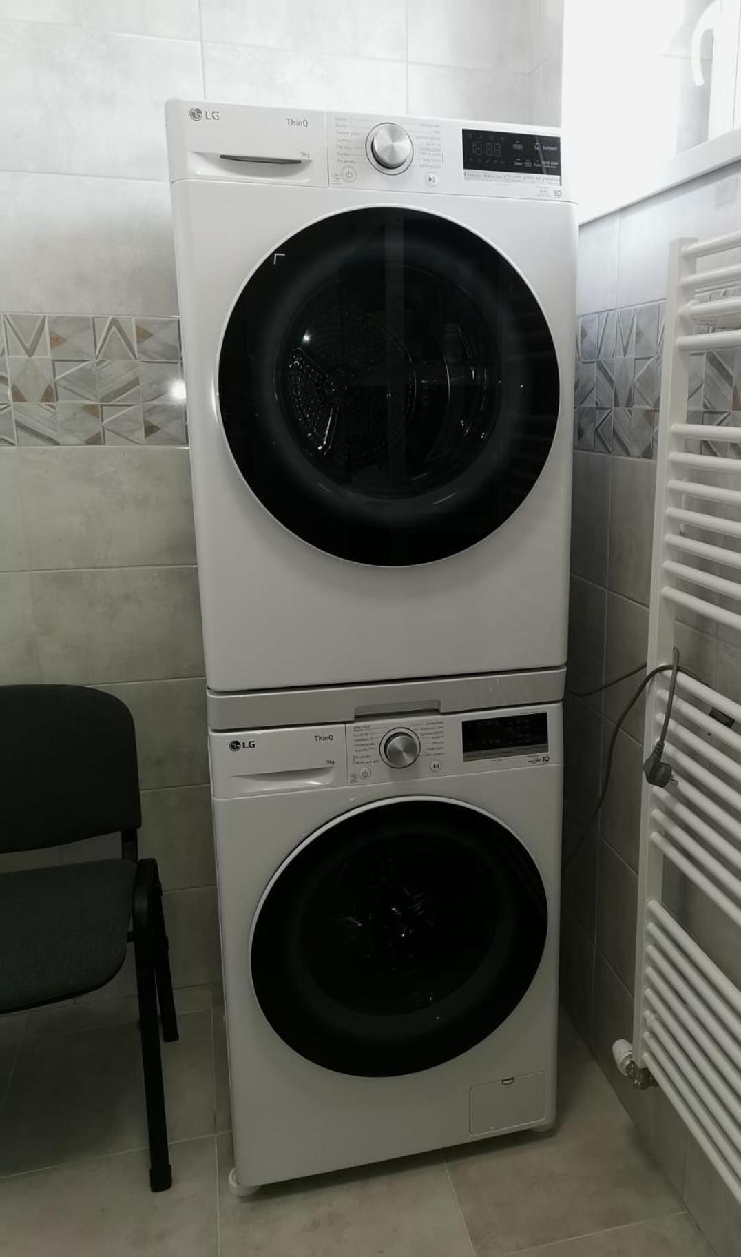 Comenius Apartments - Apartmány na rohu Svidnik Esterno foto